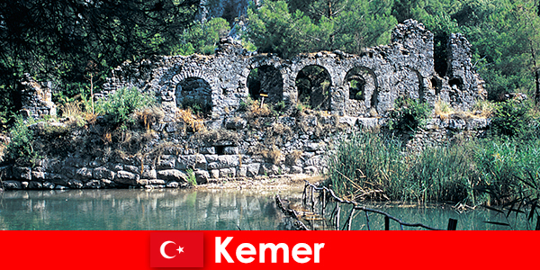 Kemer repræsenterer den europæiske del af Tyrkiet