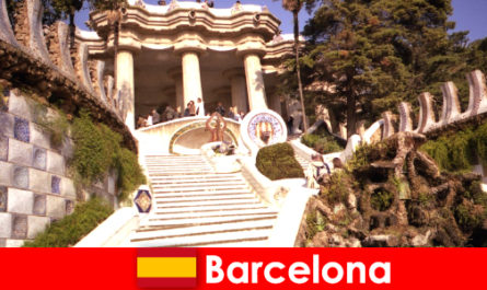De bedste højdepunkter og seværdigheder for turister i Barcelona