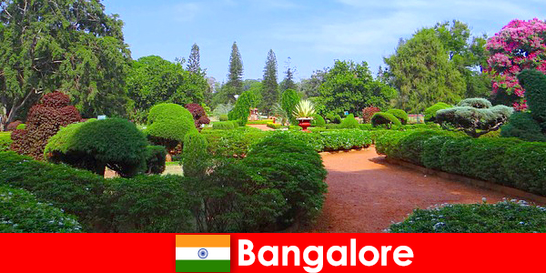 Feriegæster i Bangalore elsker de beroligende smukke parker og haver
