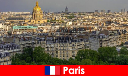 Turister elsker Paris' bymidte med sine udstillinger og kunstgallerier