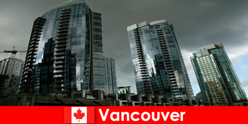 Vancouver i Canada er altid en destination for imponerende bygninger for fremmede
