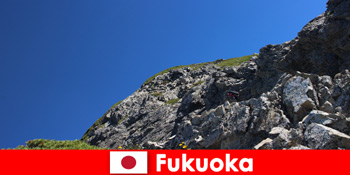 Eventyr tur til bjergene til Fukuoka Japan for udenlandske sportsturister