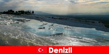 Spa ferie for turister i den helbredende termiske kilder i Denizli Tyrkiet