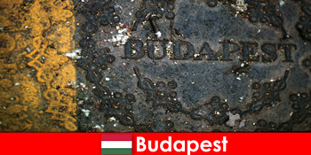Europæisk tur for feriegæster til at shoppe i Budapest Ungarn