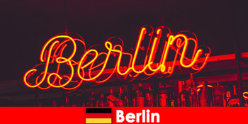 Oplev escort i Berlin på et møde i en café med top call piger