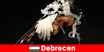Traditionelt teater og musik i Debrecen Ungarn et must for kulturelskere