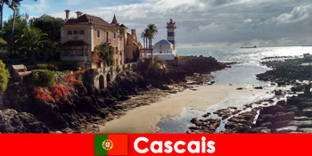 Sværmet fototurisme til den maleriske by Cascais Portugal