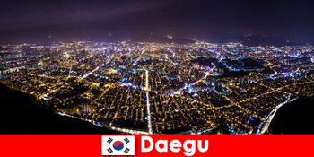 Udlændinge elsker natmarkedet i Daegu i Sydkorea med stort udvalg af mad