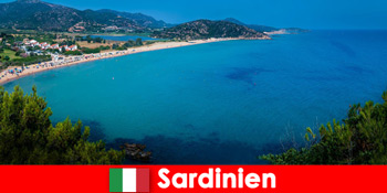 Fantastiske strande venter turister på Sardinien Italien