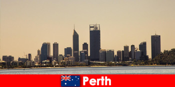 I Perth Australien kan turister finde gratis tips til restauranter og indkvartering