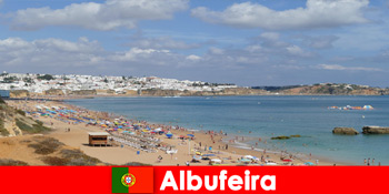 Naturhavet og god mad oplevelse feriegæster i Albufeira Portugal