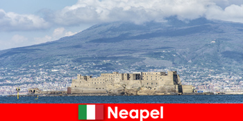 Oplev vidunderlige historiske steder i Napoli Italien